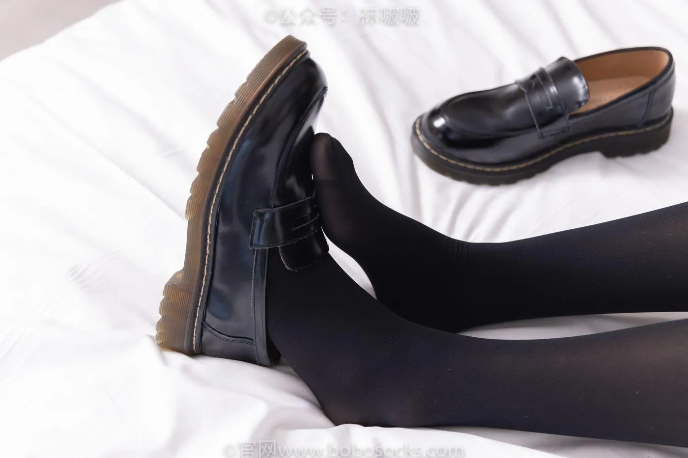 [BoBoSocks袜啵啵]NO.060 小甜豆-JK制服、皮鞋、厚黑丝 [131P]插图4